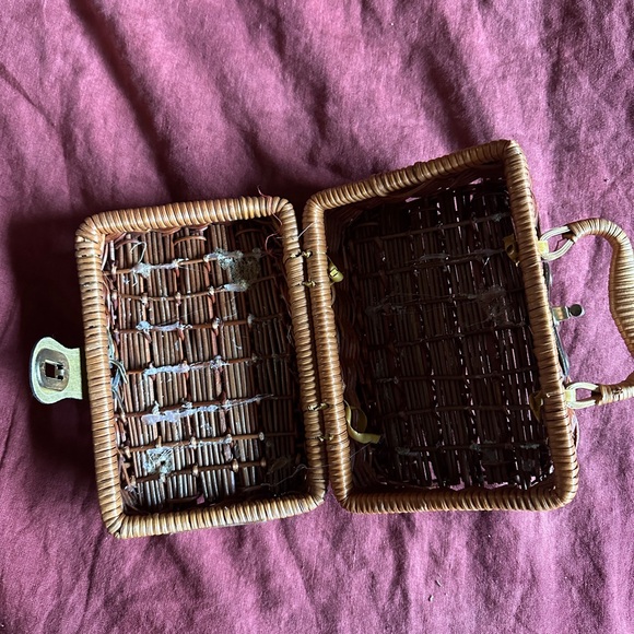 Woven Mini Latch Box - Picture 3 of 4